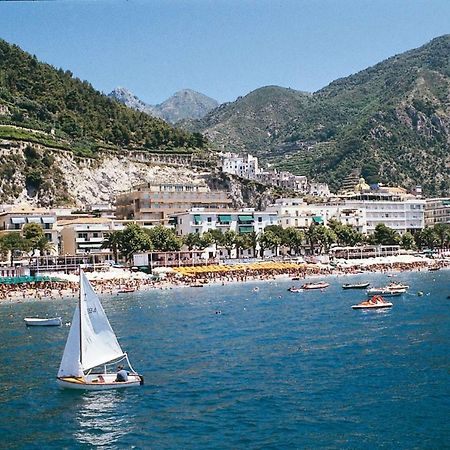 Giselle Apartments Maiori - Amalfi Coast Bagian luar foto